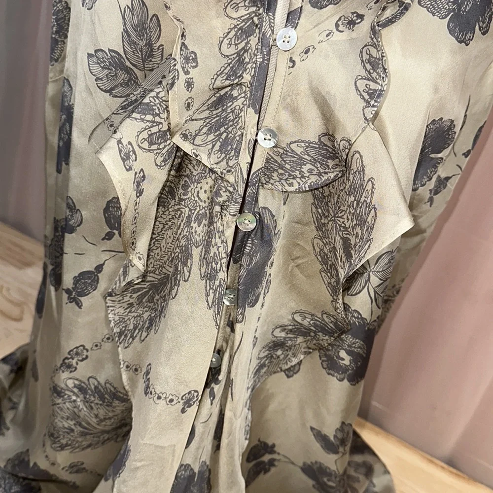 CAbi Tranquil Flouncy Floral Silk Tunic Blouse - Picture 2 of 10